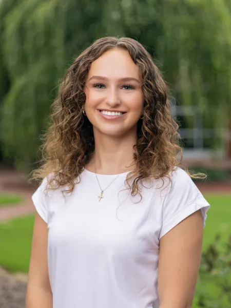 Dakota Headshot